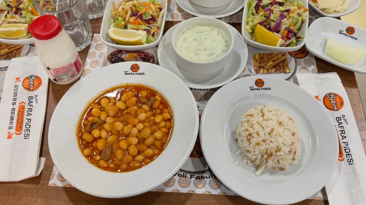 Kuru Fasulye, Pilav ve Cacık Üçlüsü